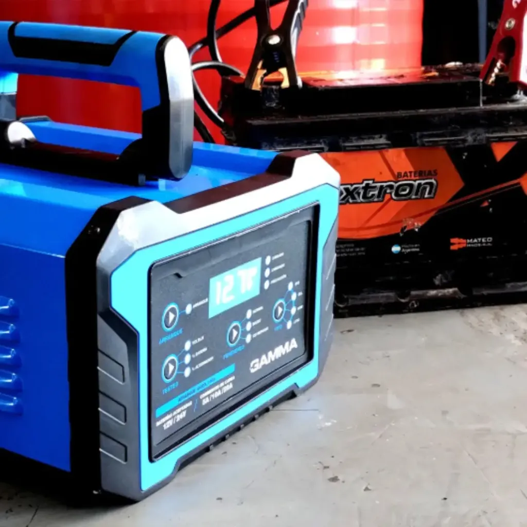 Cargador y Arrancador para Motores 12V-24V 1.webp