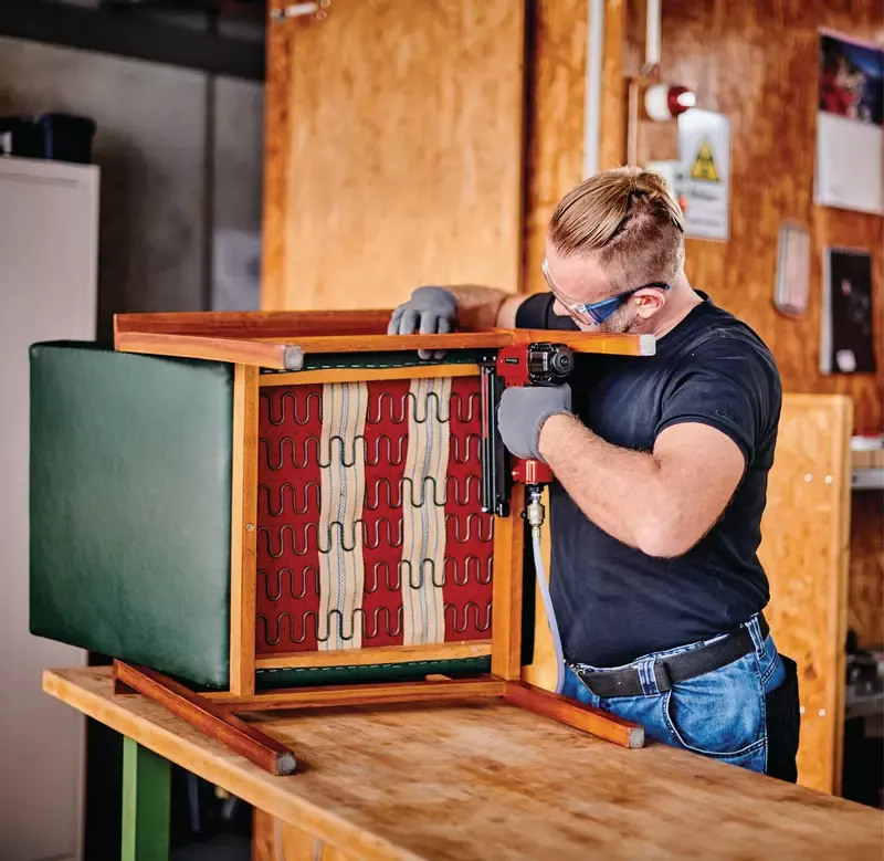 EINHELL Clavadora inalámbrica 1.webp