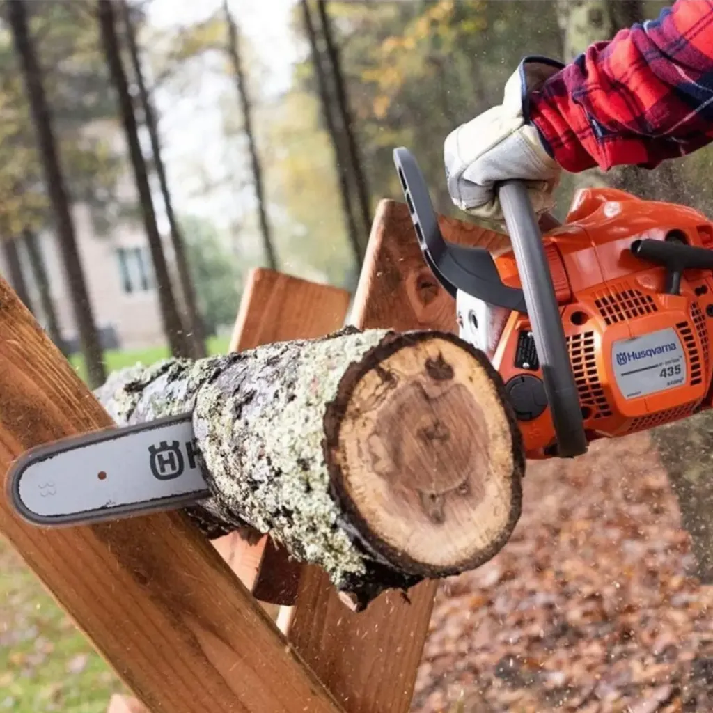 Motosierra Husqvarna 435e 1.webp