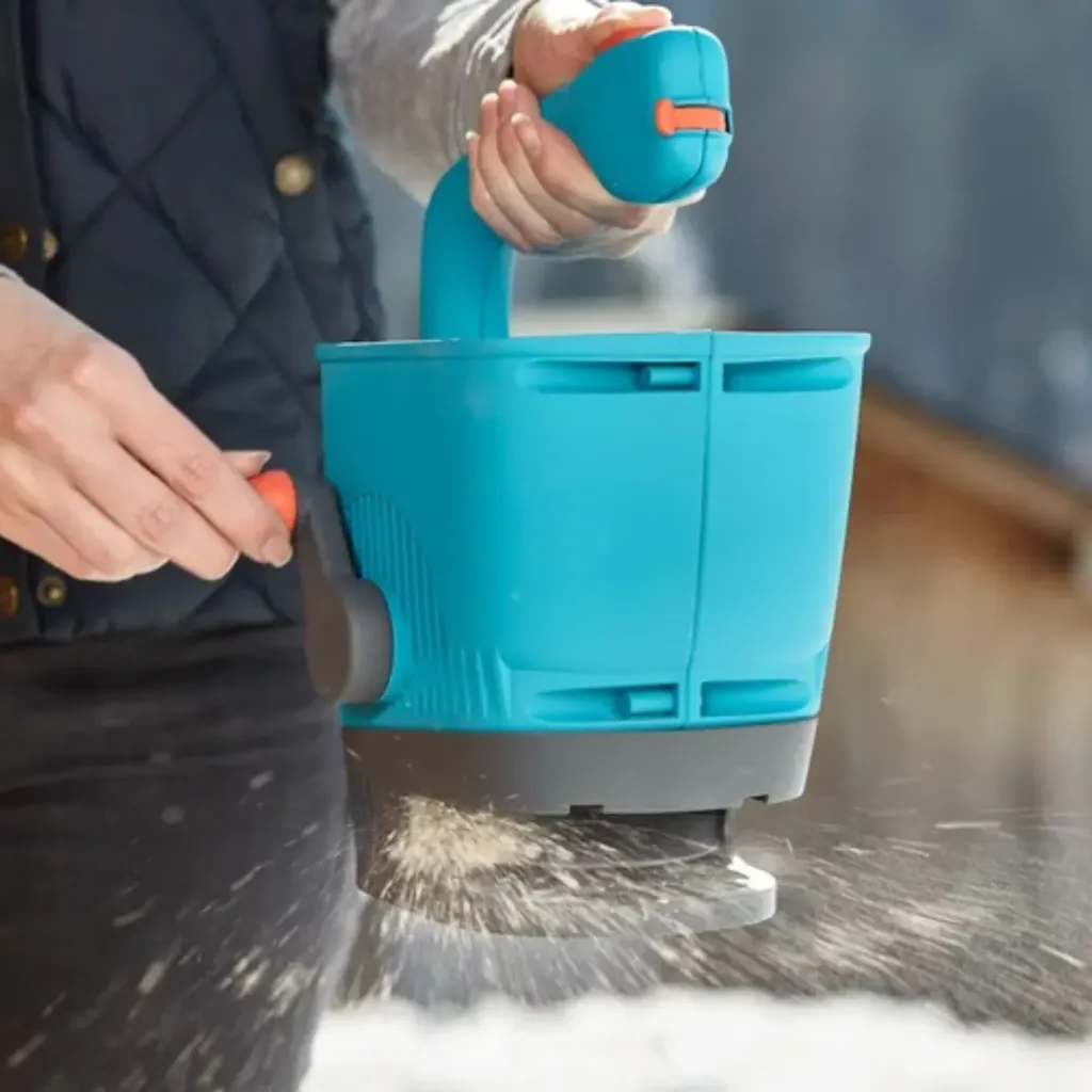 Esparcidor Centrífugo De Mano 1,8 Litros Gardena 43120 4.webp