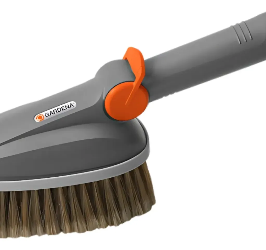 Cepillo De Mano Cerdas Blandas Agua Gardena Cleansystem 2.webp
