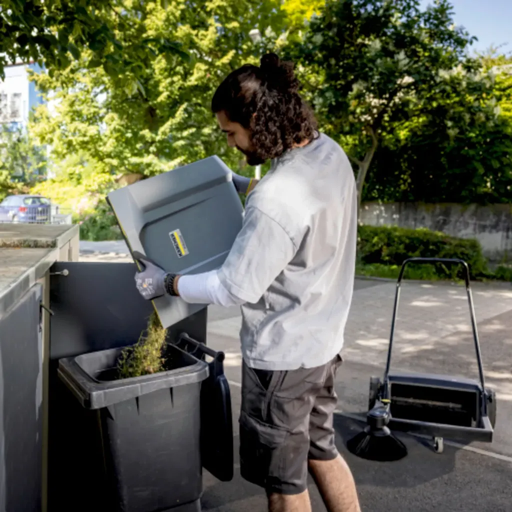 Barredora Compacta Karcher Km 70-15 C Classic 2.webp